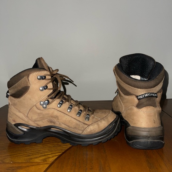 Lowa Renegade GTX wide size 8 - Picture 4 of 6